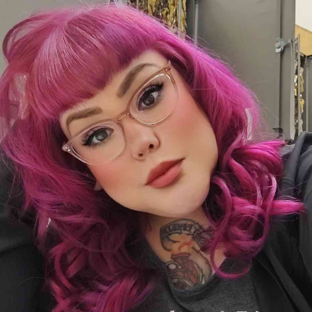 Meet your Posher, Marisa